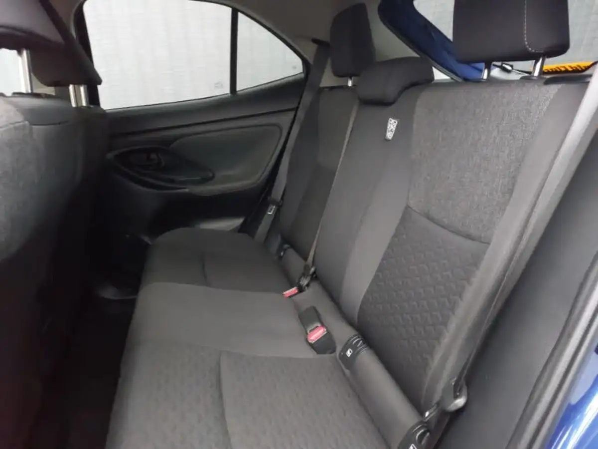 2022-toyota-yaris-cross-15-vvt-i-icon-big-5