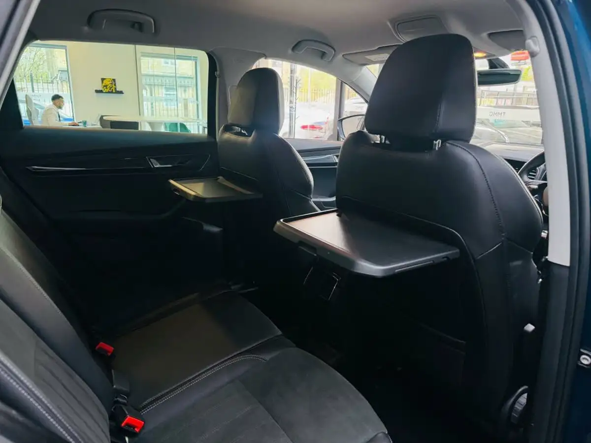 2020-skoda-karoq-10-tsi-se-l-116ps-big-16