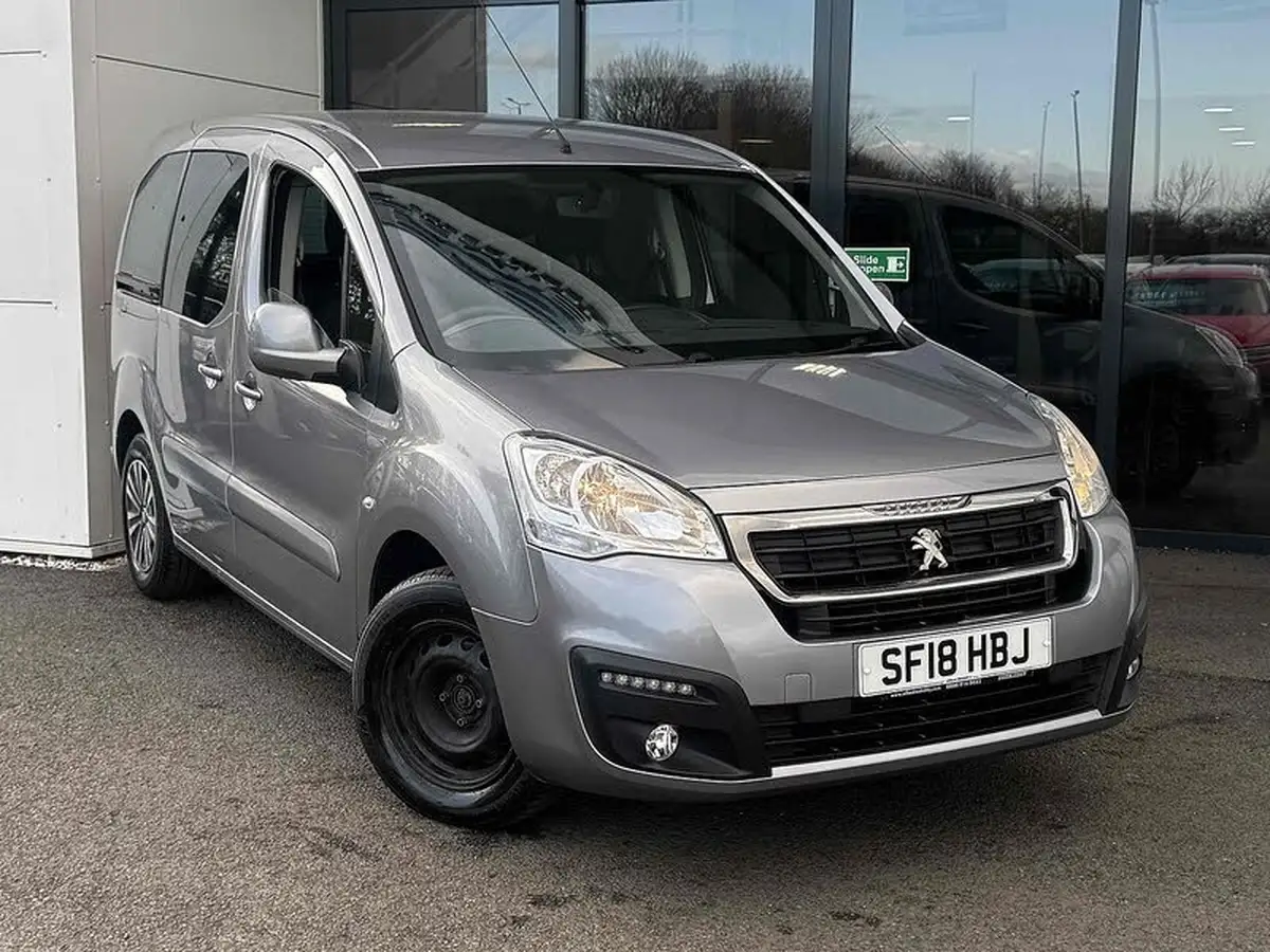 2018-peugeot-partner-big-3