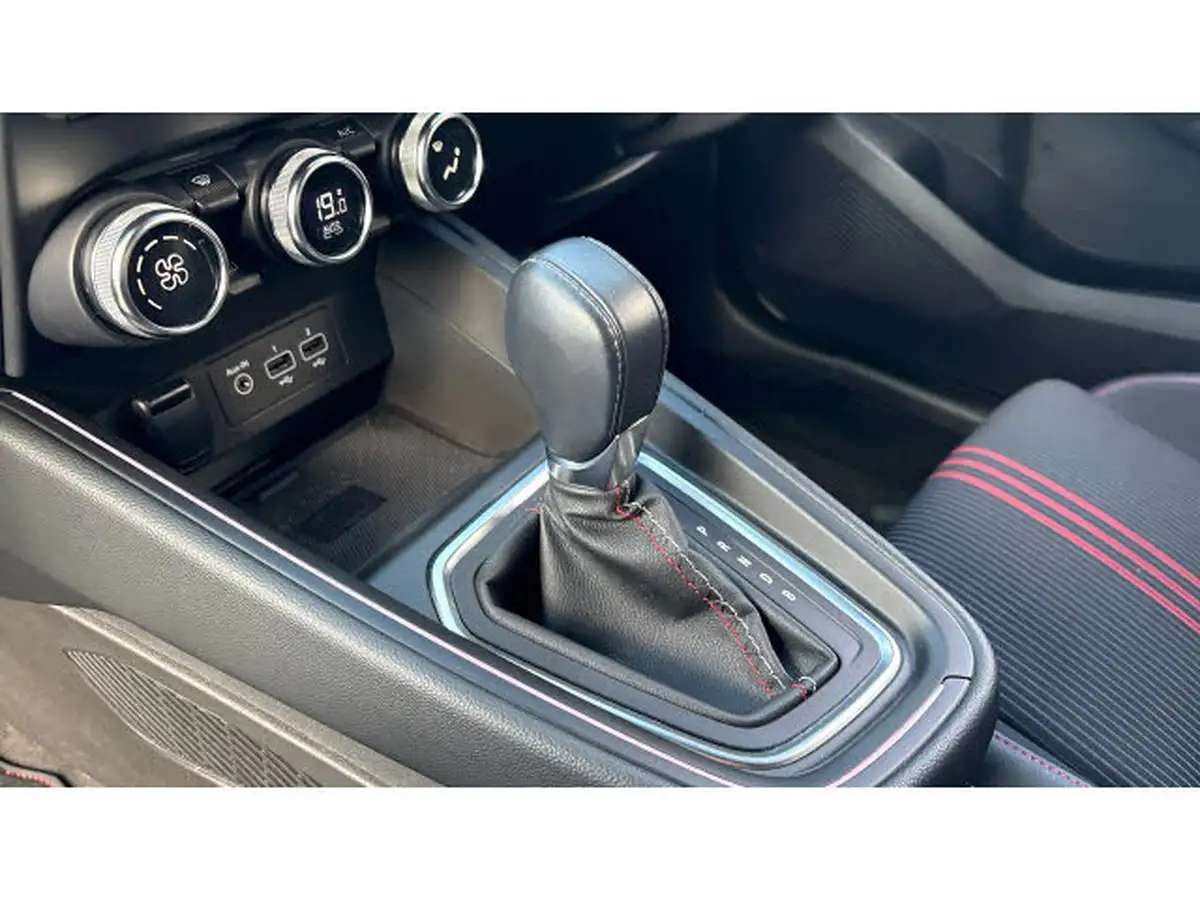 2022-renault-clio-16-rs-line-140ps-rs-line-e-tech-hybrid-big-12