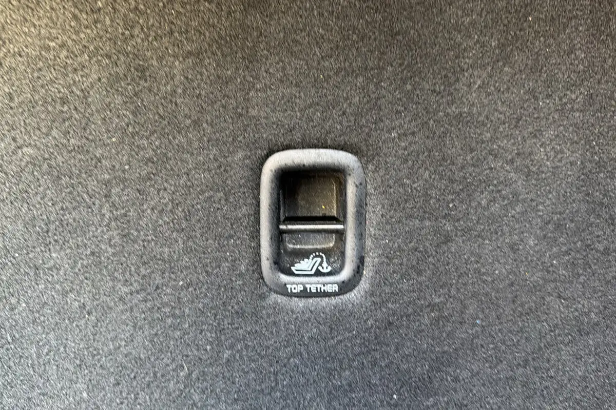 2017-kia-niro-16-gdi-2-157kwh-lithium-ion-big-22