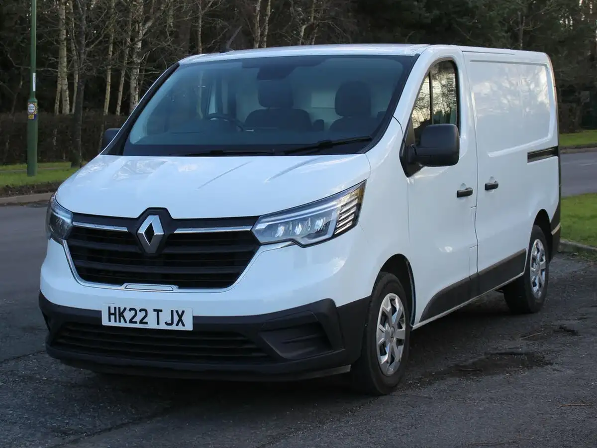 2022-renault-trafic-20dci-sl28-130-business-big-0