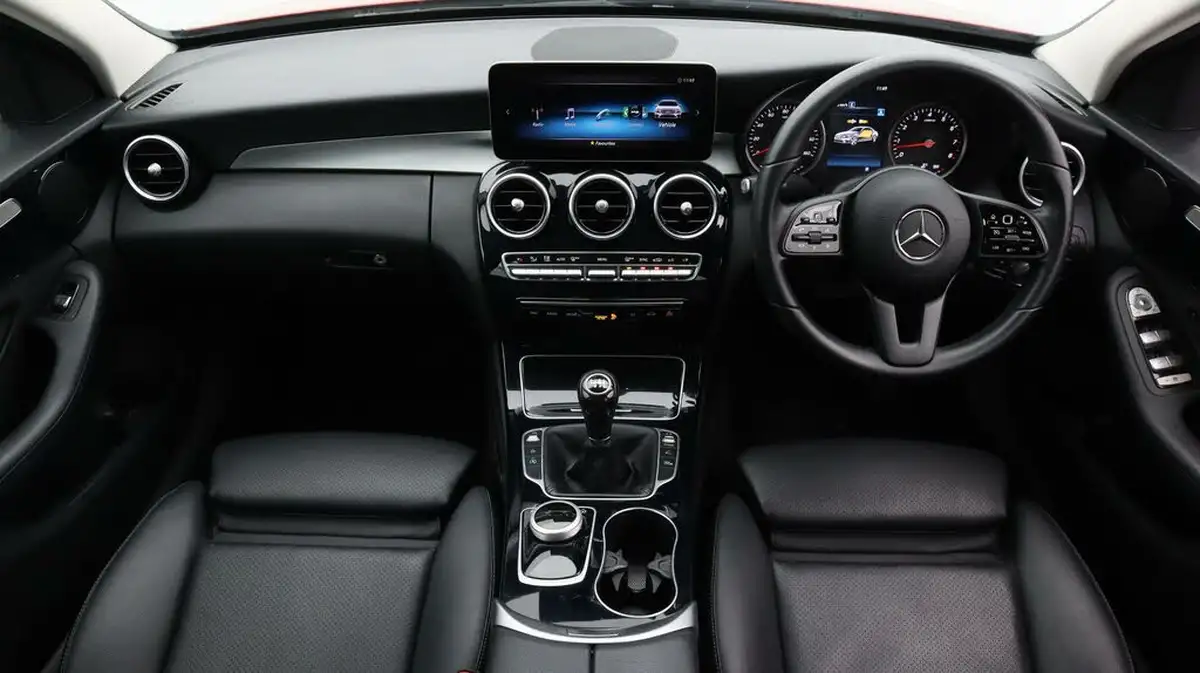2020-mercedes-benz-c-class-16-c180-se-saloon-4d-big-13