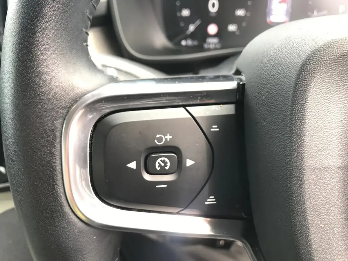 2020-volvo-xc40-20-t4-inscription-pro-big-21