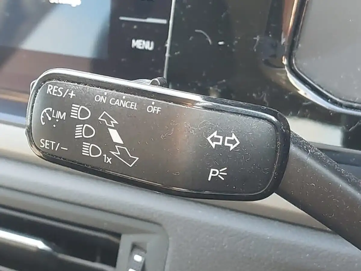 2018-volkswagen-polo-10-tsi-se-big-11