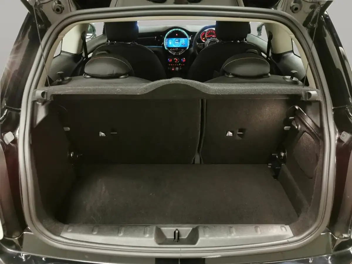 2022-mini-cooper-15-cooper-classic-hatchback-3d-big-28
