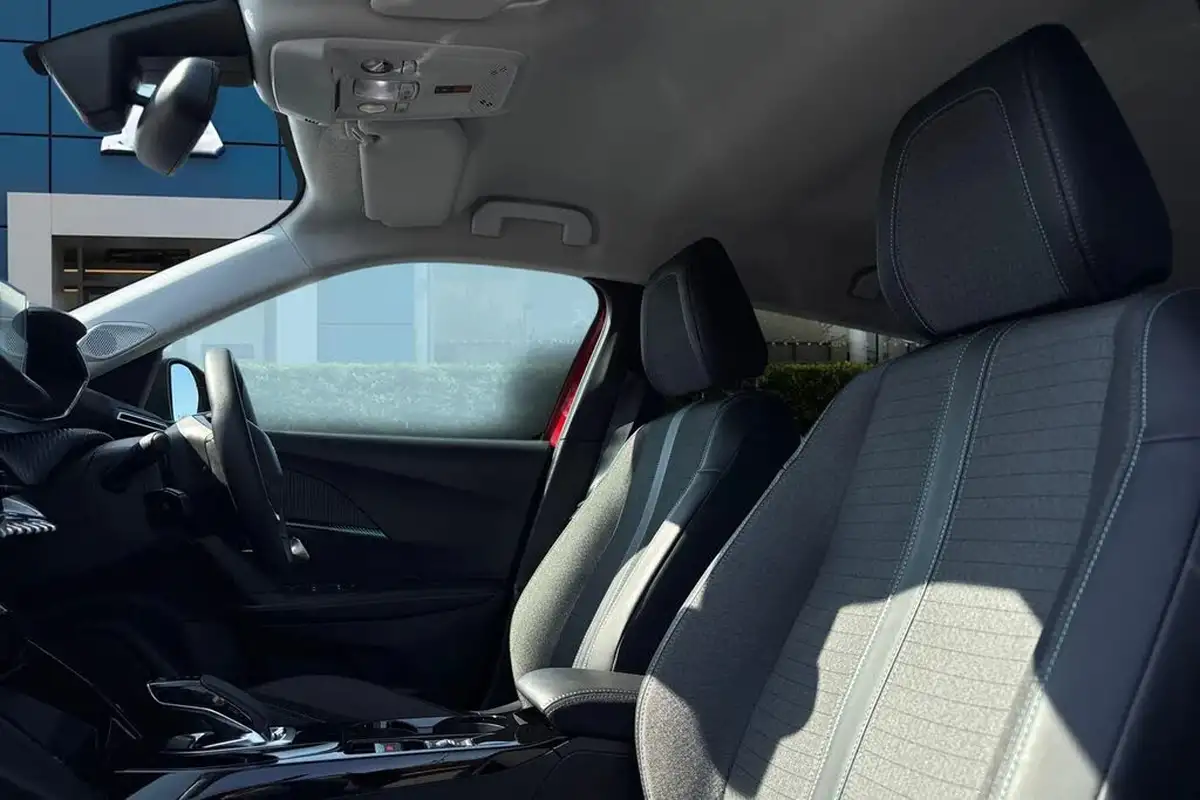 2021-peugeot-2008-suv-e-allure-big-15
