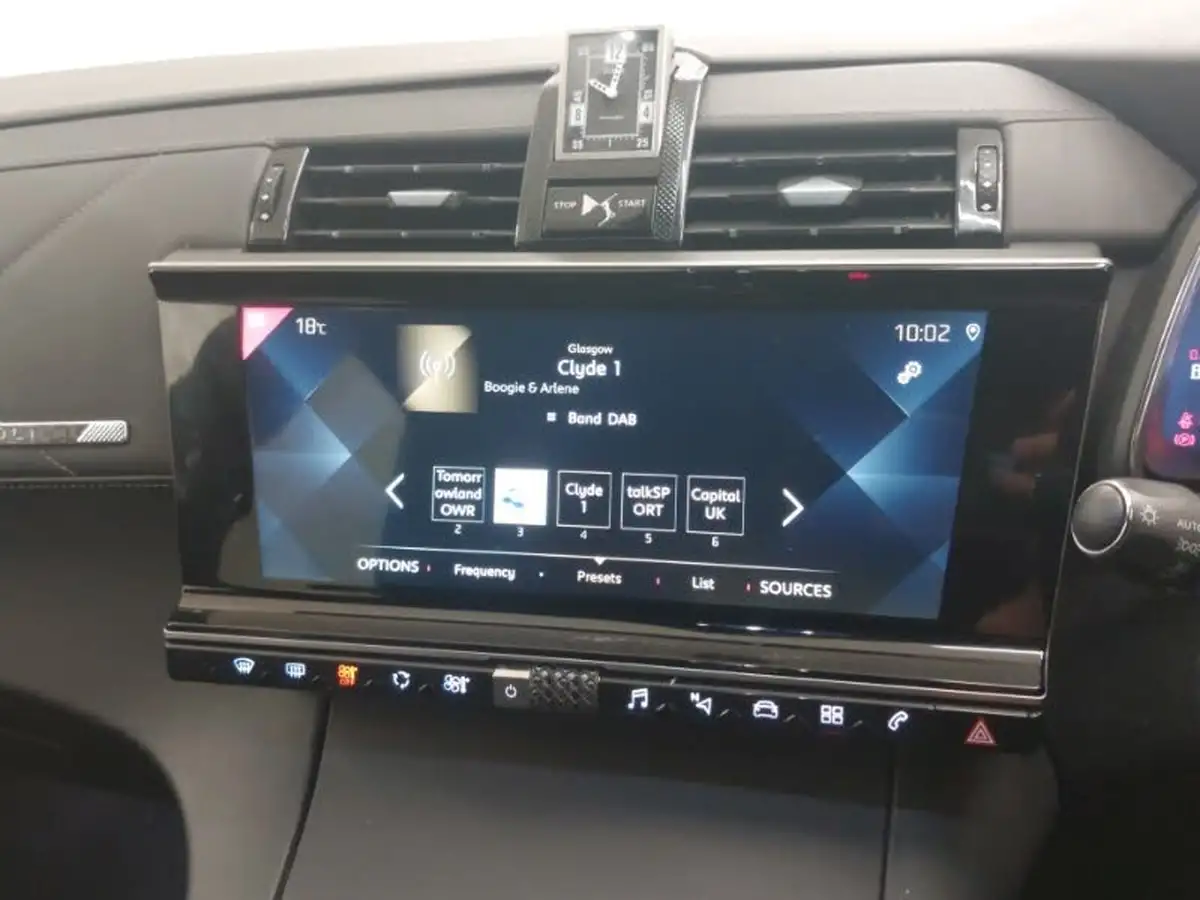 2019-ds-ds-7-crossback-20bluehdi-prestige-big-6