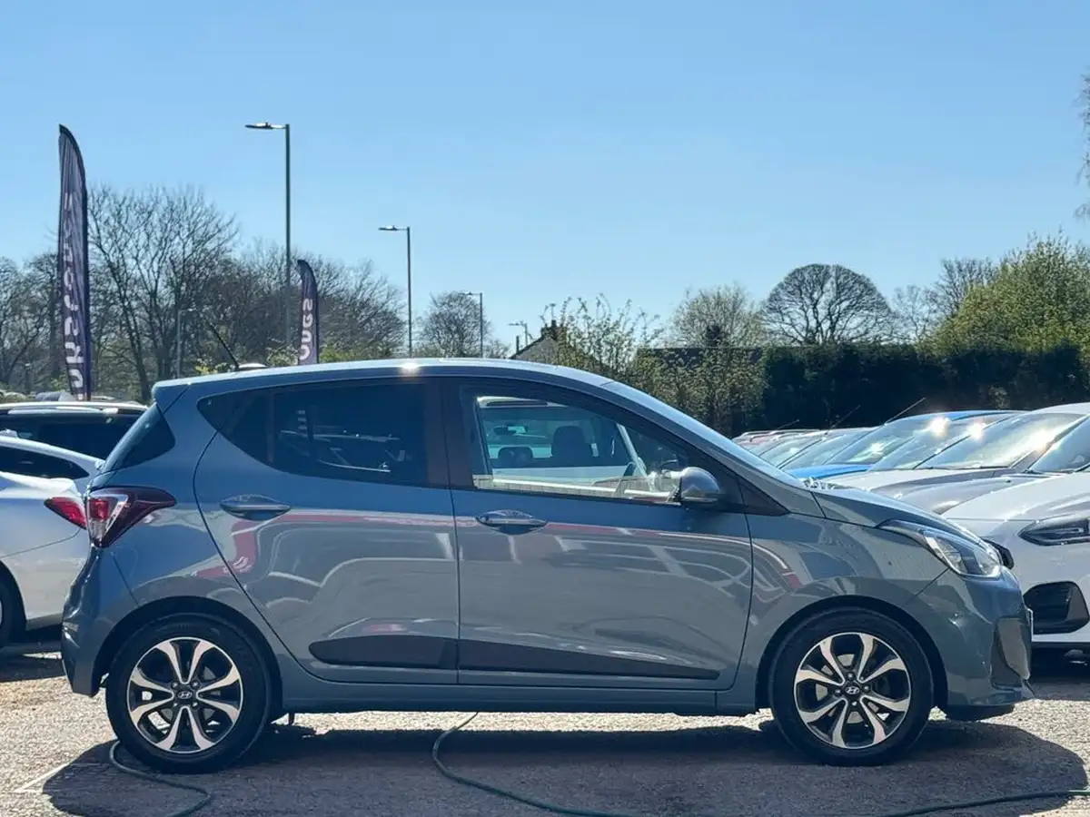 2018-hyundai-i10-12-premium-se-big-6