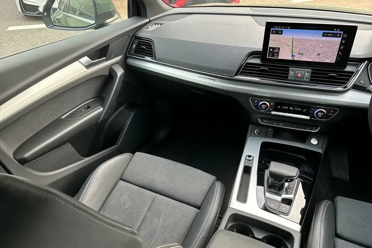 2023-audi-q5-20-50-tfsi-e-s-line-station-wagon-big-31