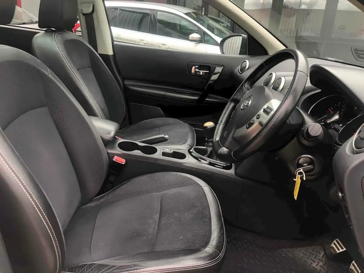 2013-nissan-qashqai-15td-360-big-7