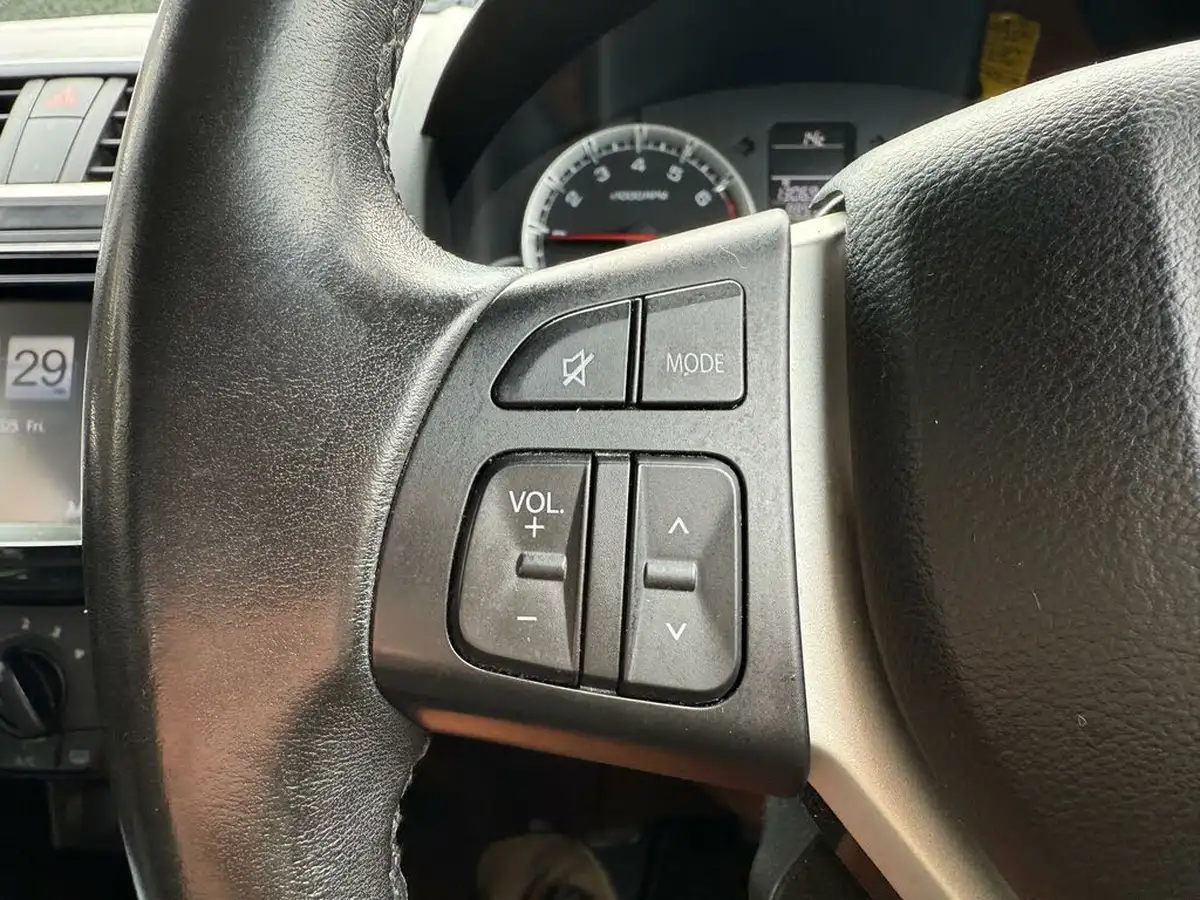 2015-suzuki-swift-12-sz3-3d-big-37