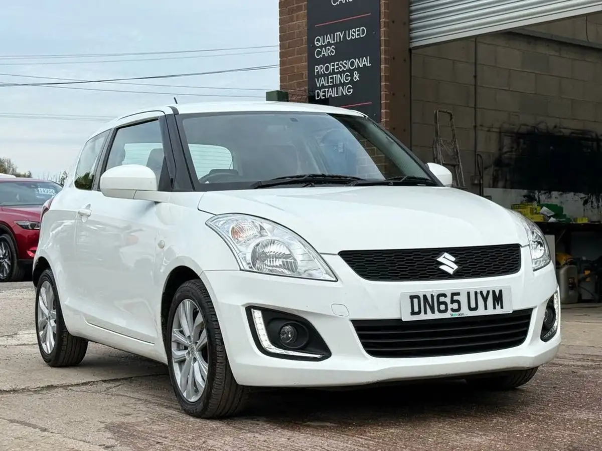 2015-suzuki-swift-12-sz3-3d-big-16