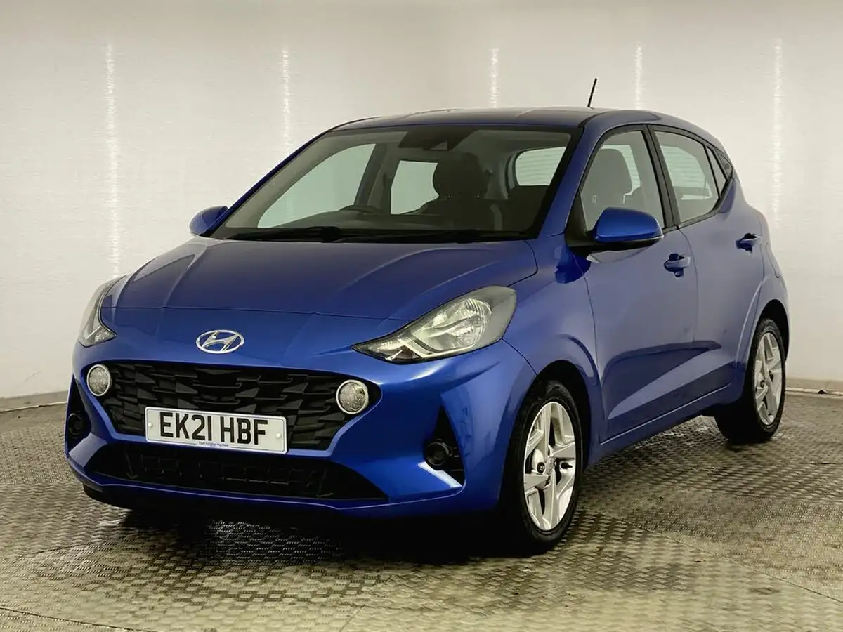 2021-hyundai-i10-10-se-connect-big-2