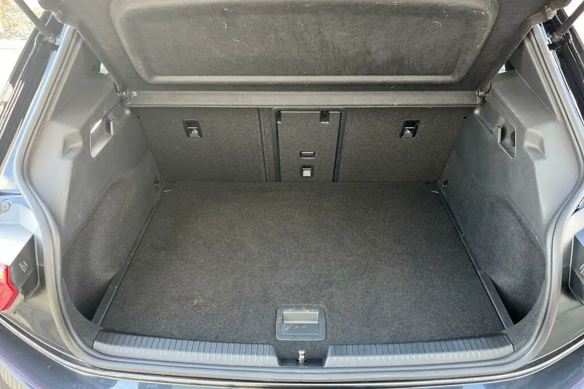 2022-volkswagen-id3-e-family-204ps-performance-big-18