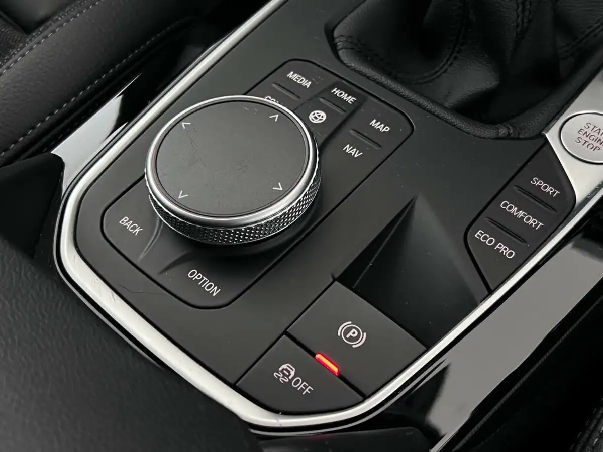 2021-bmw-1-series-15-118i-sport-lcp-big-35