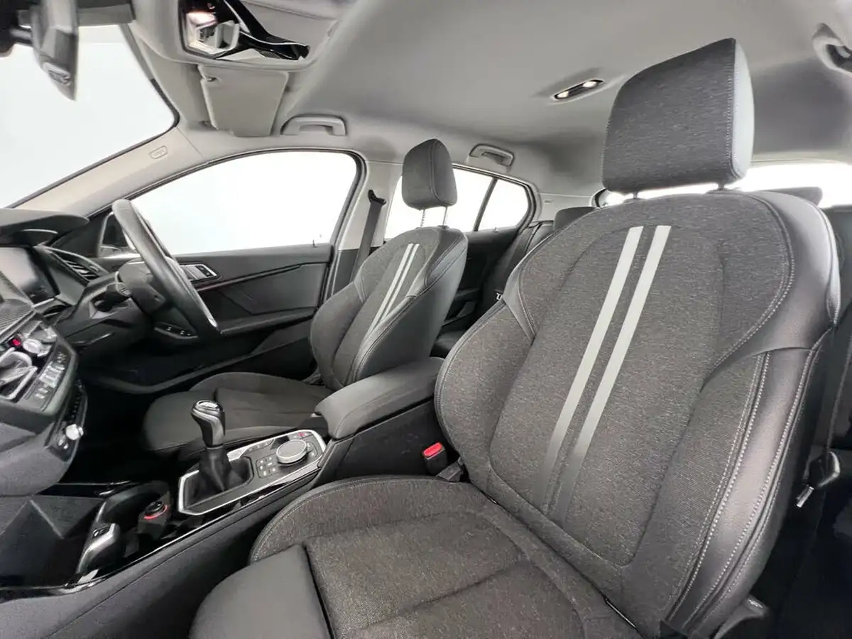 2021-bmw-1-series-15-118i-sport-lcp-big-14
