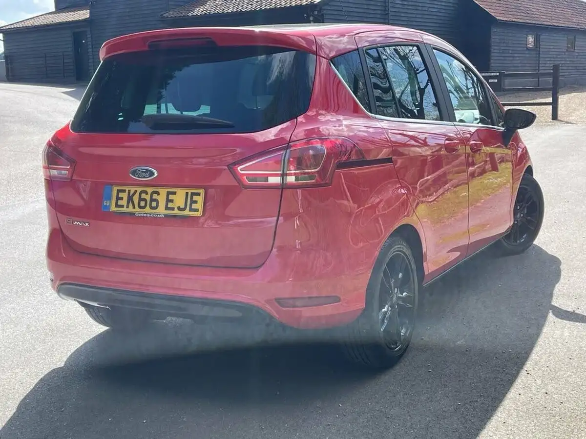 2016-ford-b-max-14-zetec-red-edition-big-12