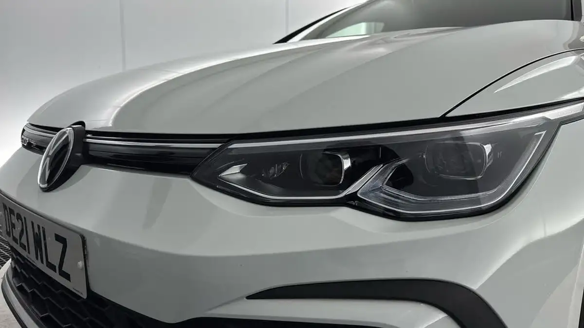 2021-volkswagen-golf-20tdi-gtd-big-30