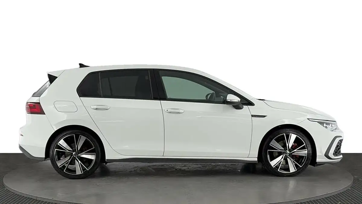 2021-volkswagen-golf-20tdi-gtd-big-2