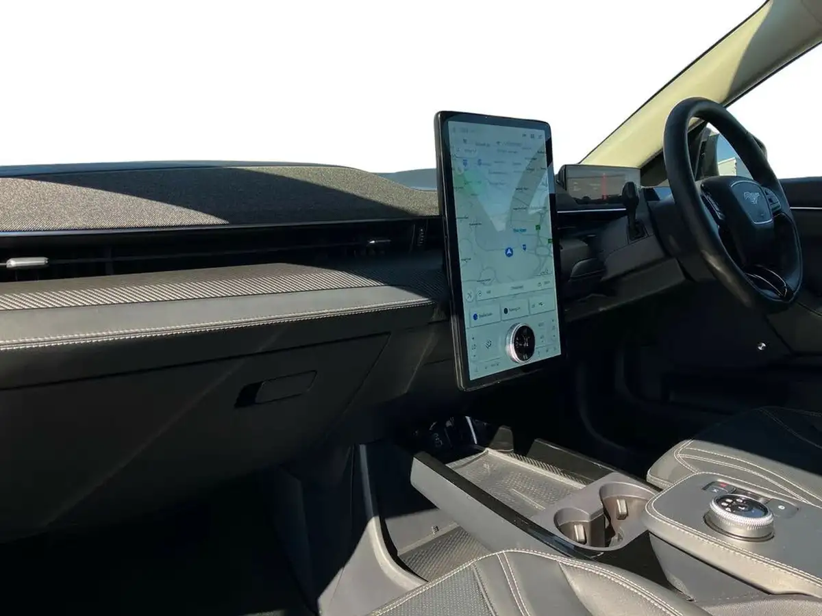 2024-ford-mustang-mach-e-e-select-268ps-tech-big-5