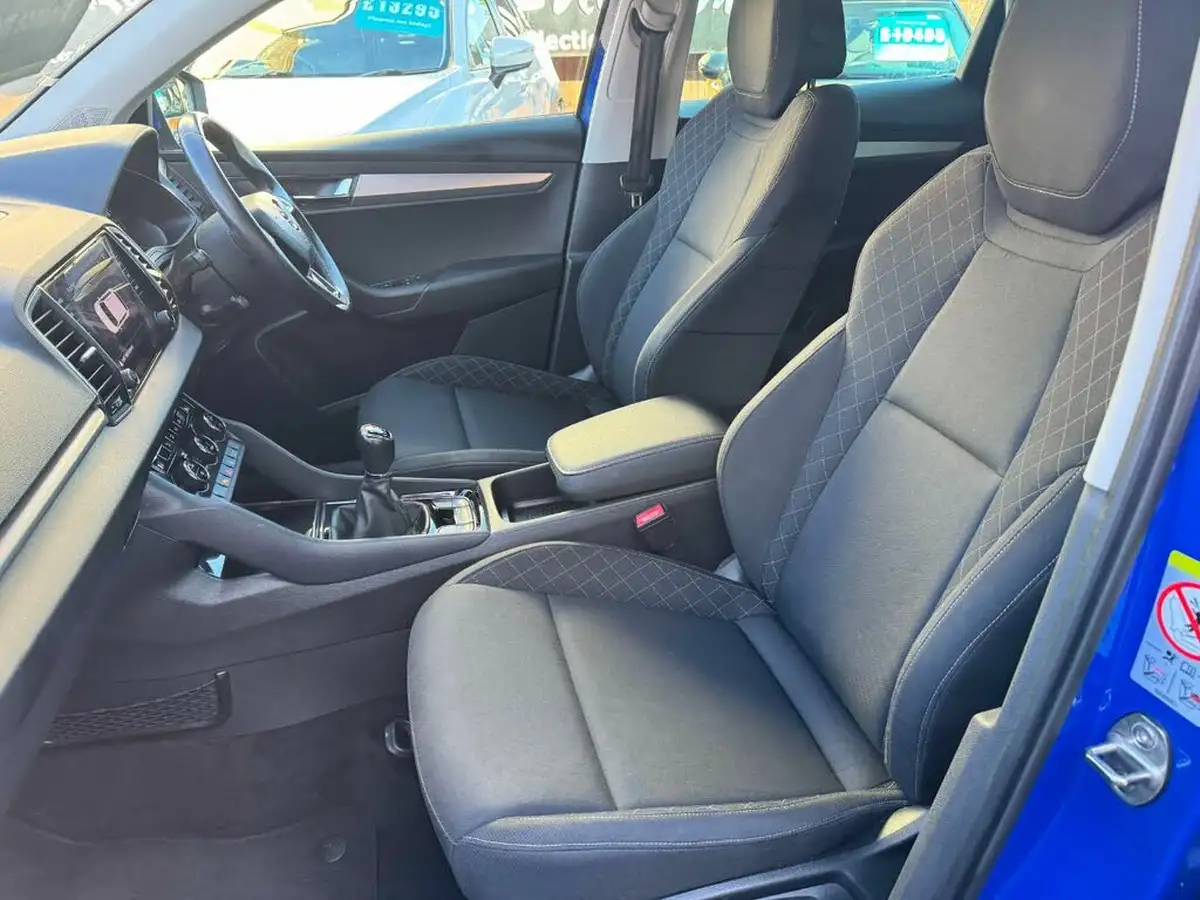 2018-skoda-karoq-10-tsi-se-technology-ss-big-14