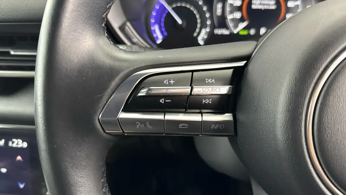2021-mazda-mx-30-e-first-edition-big-19