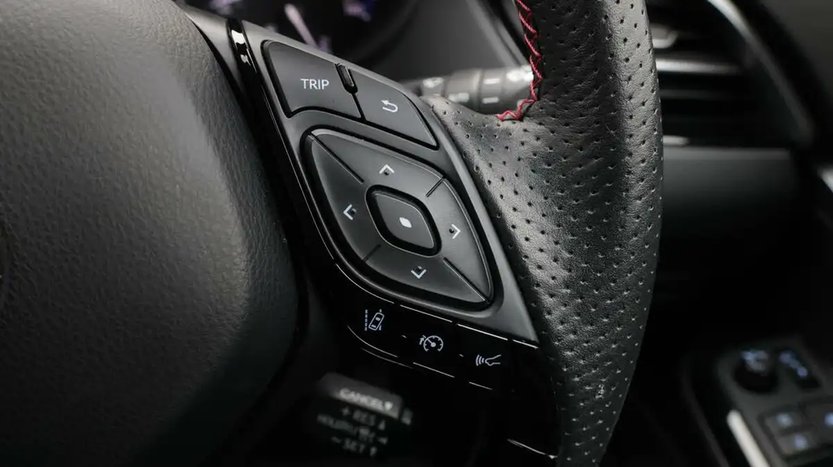 2021-toyota-c-hr-18-vvt-i-gr-sport-big-26