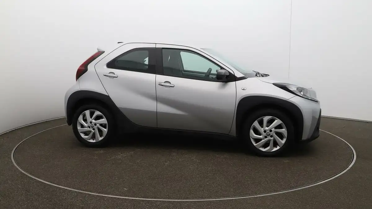 2023-toyota-aygo-x-10-vvt-i-pure-big-40