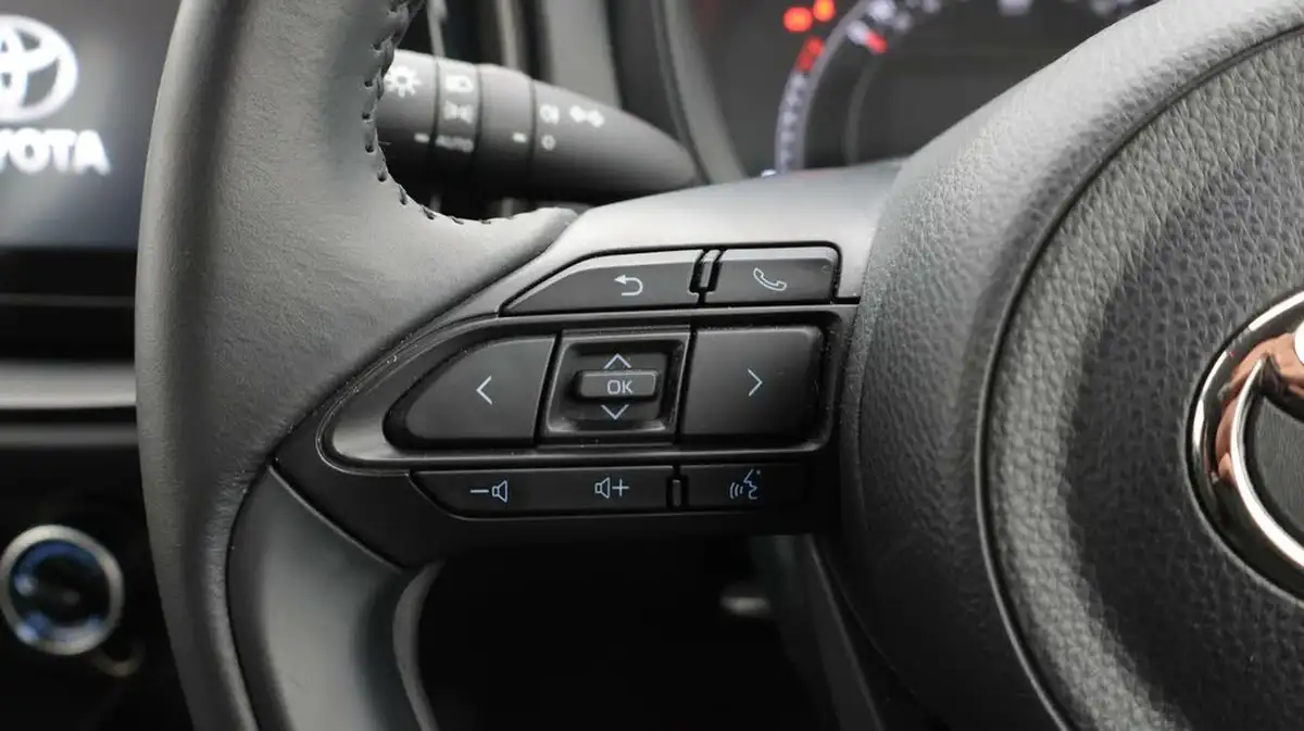 2023-toyota-aygo-x-10-vvt-i-pure-big-22