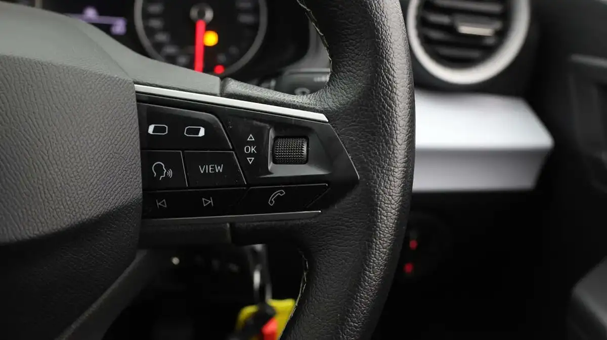 2021-seat-ibiza-10-tsi-se-technology-big-21