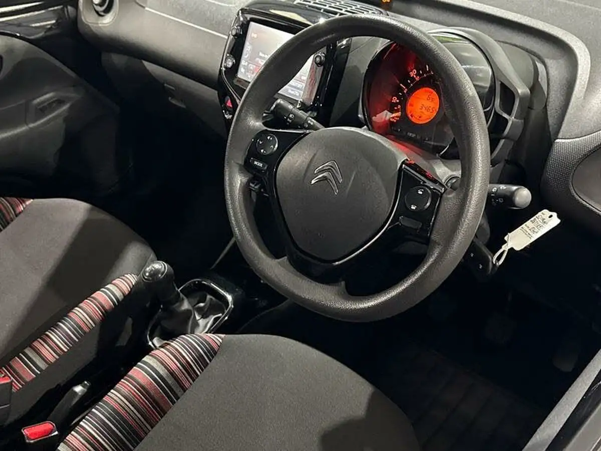 2021-citroen-c1-10-vti-feel-5d-big-2