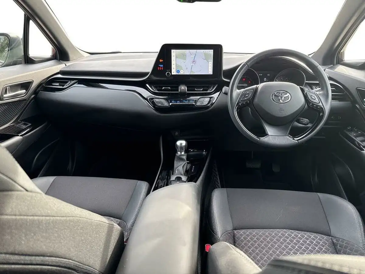 2023-toyota-c-hr-18-vvt-i-design-120bhp-big-10