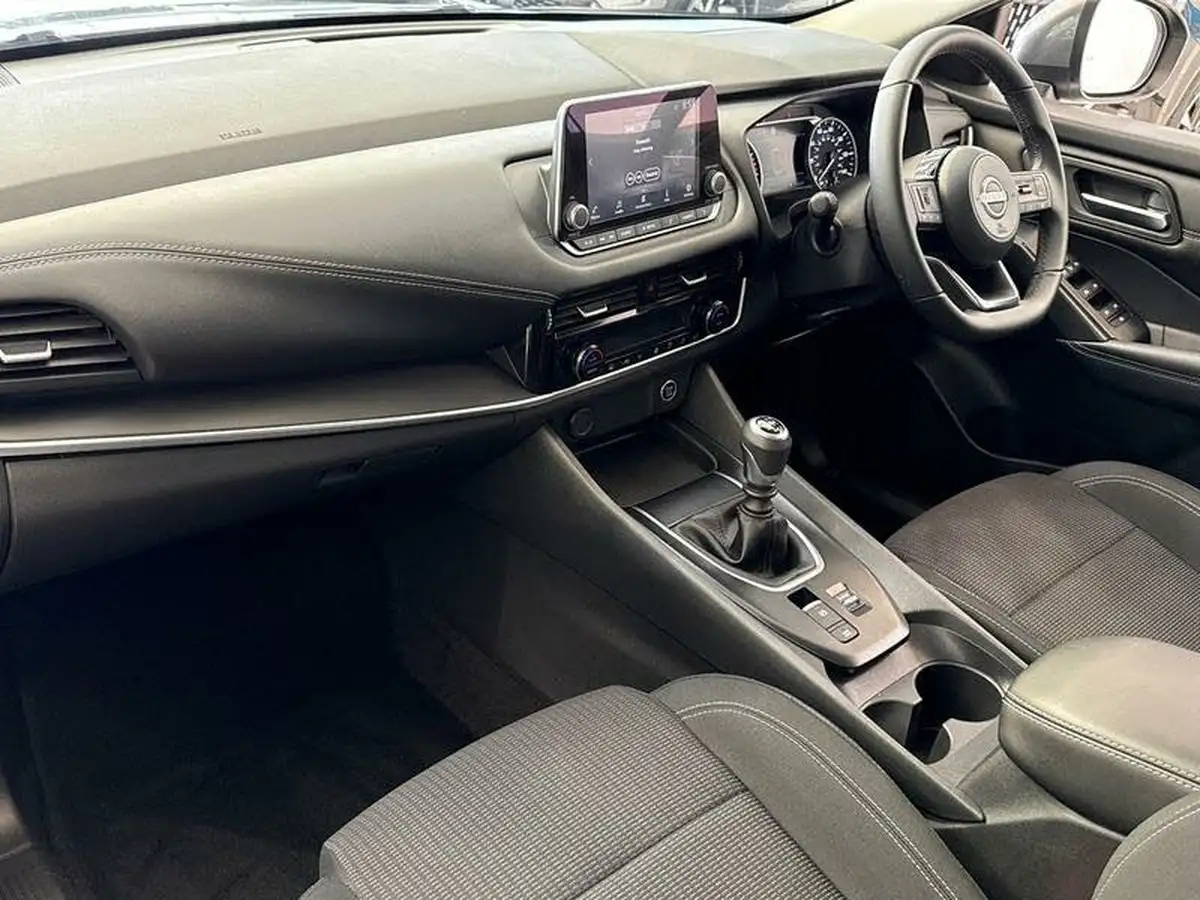 2023-nissan-qashqai-13-dig-t-acenta-premium-140ps-big-8