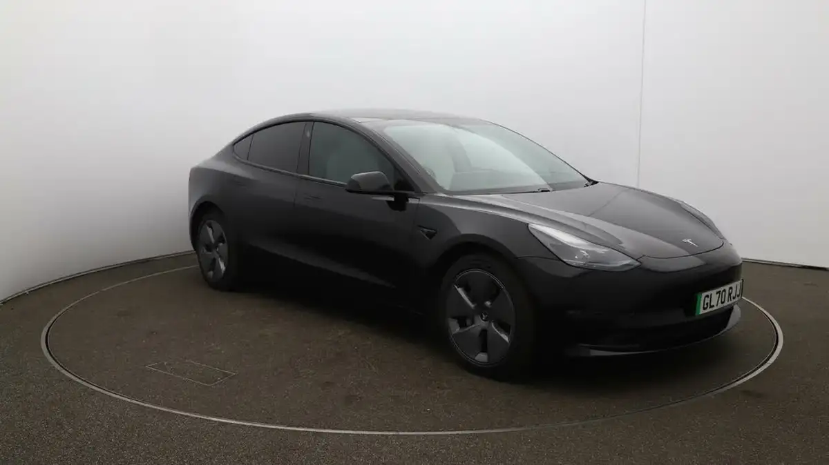 2020-tesla-model-3-e-long-range-big-1