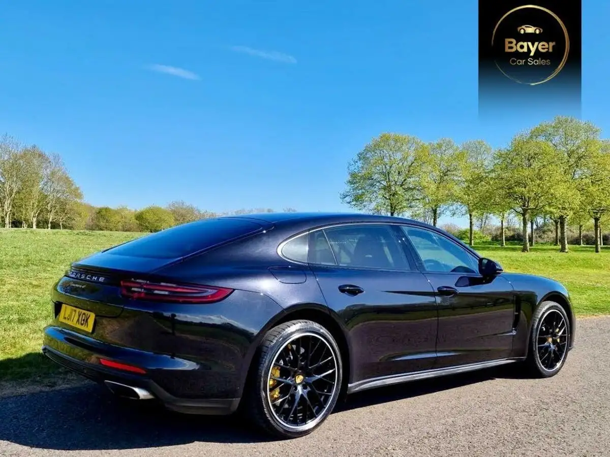 2017-porsche-panamera-30-v6-4-executive-big-4