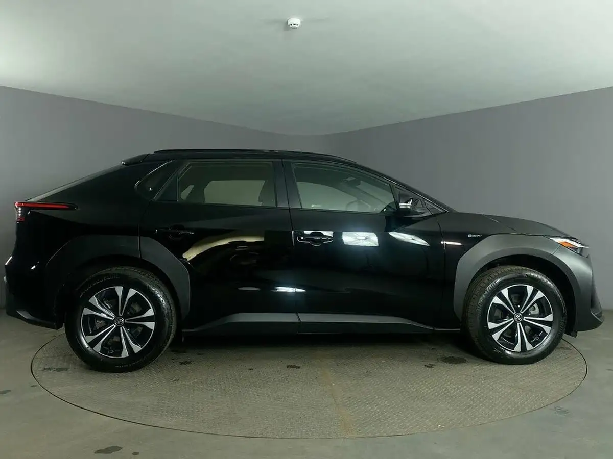2024-toyota-bz4x-e-pure-11kw-big-8