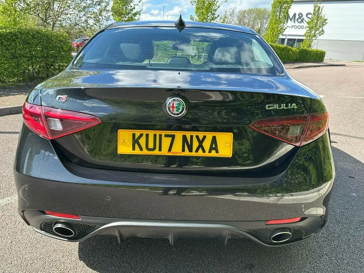 2017-alfa-romeo-giulia-22td-speciale-big-4
