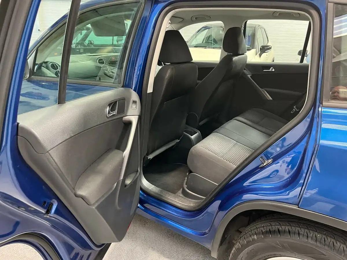 2009-volkswagen-tiguan-20td-s-4motion-big-14