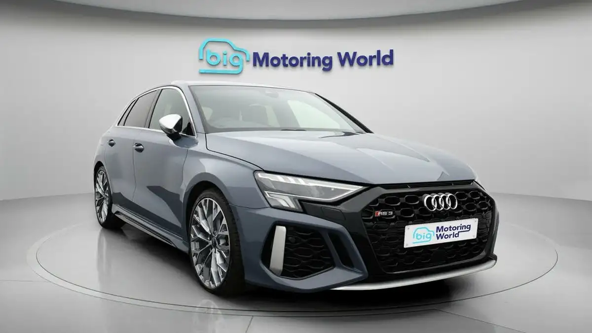 2022-audi-rs3-25-tfsi-sportback-5d-big-47