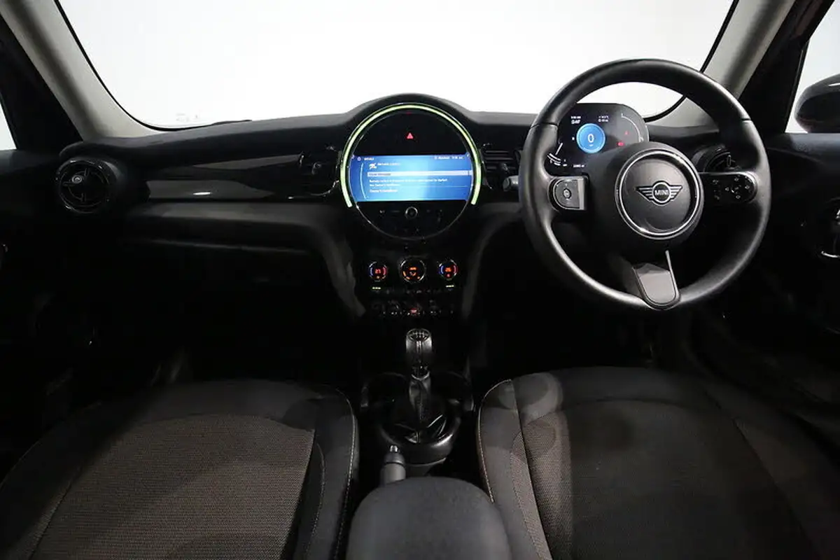 2021-mini-cooper-15-cooper-classic-hatchback-5d-big-22