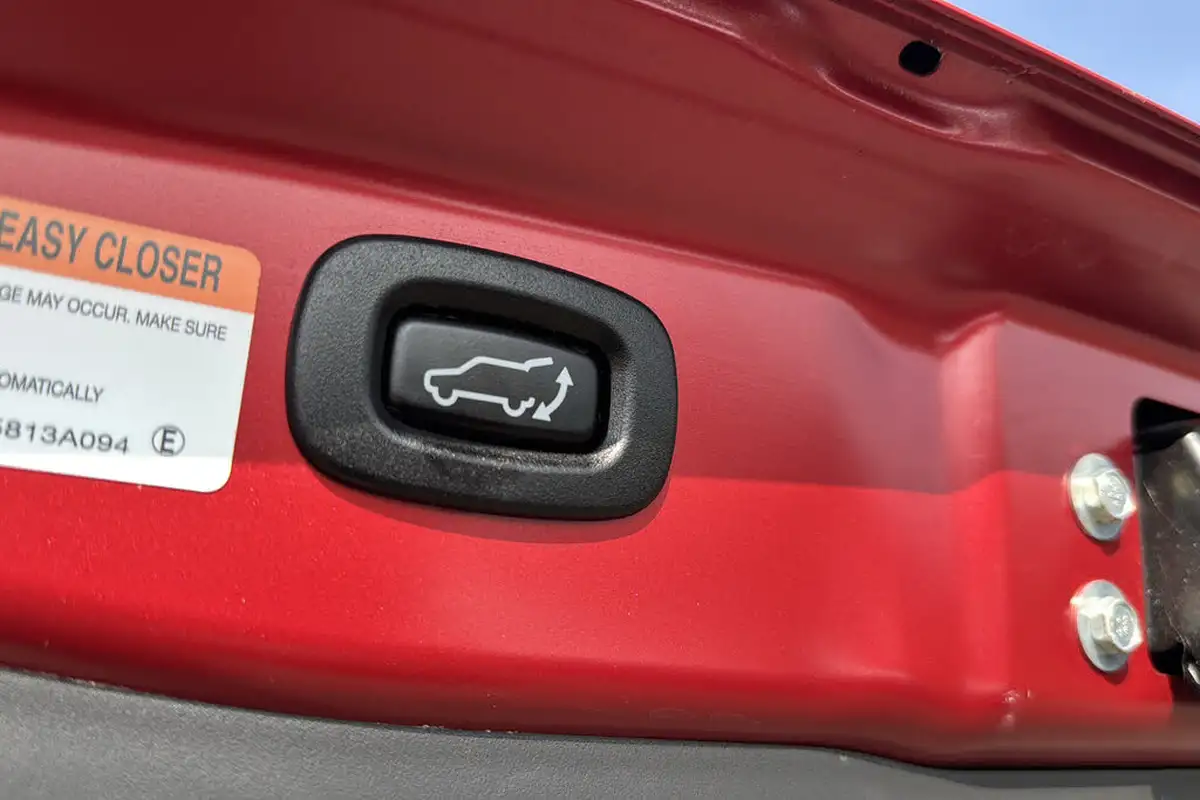2018-mitsubishi-outlander-20-4h-phev-big-21