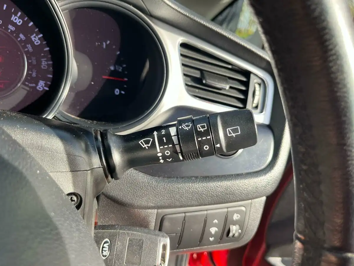 2015-kia-pro-ceed-14-sr7-gdi-1396cc-big-26