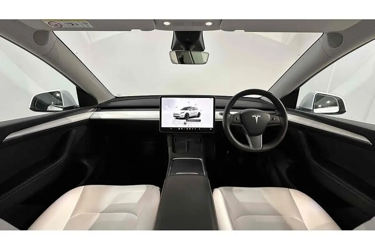 2022-tesla-model-y-e-long-range-big-20