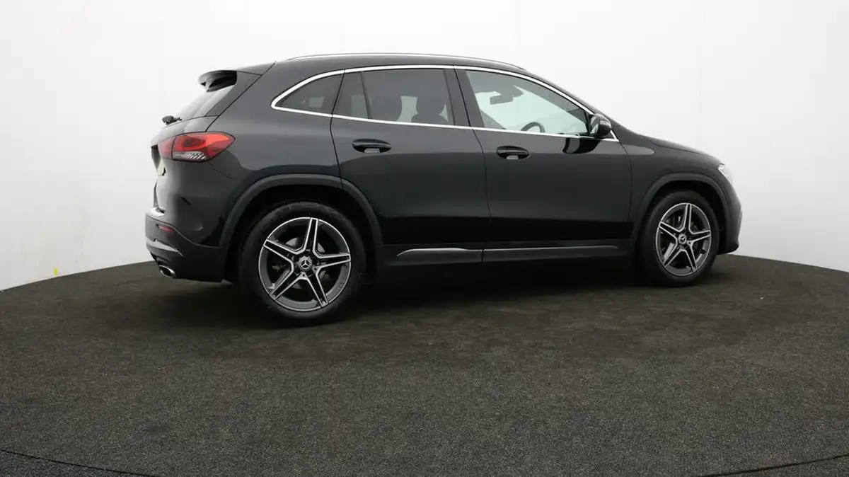 2021-mercedes-benz-gla-class-13-gla-180-amg-line-executive-1332cc-big-31