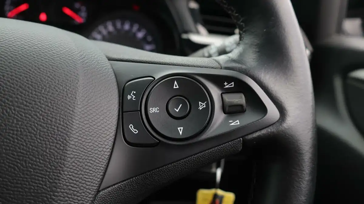 2020-vauxhall-corsa-12i-se-big-24