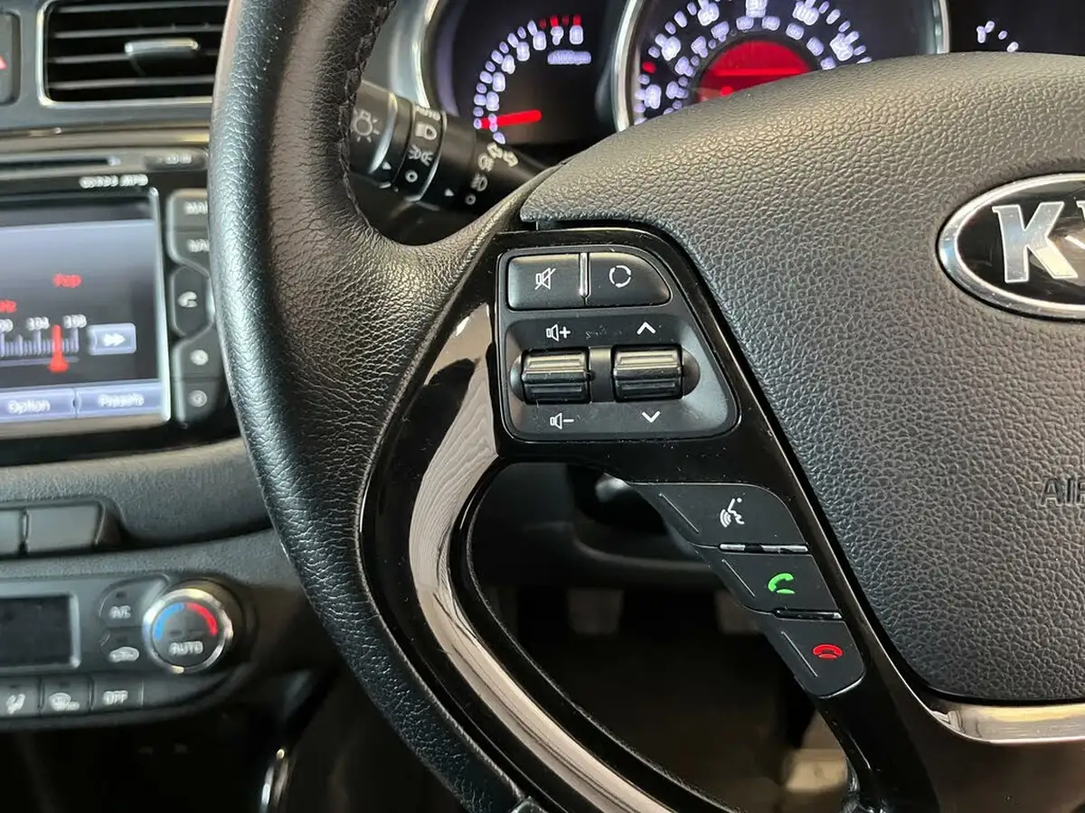 2012-kia-ceed-16-3-isg-hatchback-big-19