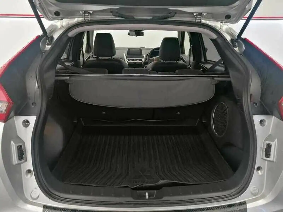 2018-mitsubishi-eclipse-cross-15-4-big-7