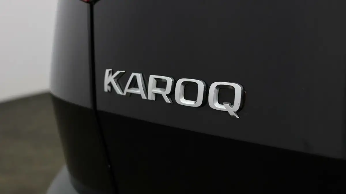 2020-skoda-karoq-15-tsi-se-drive-dsg-big-19