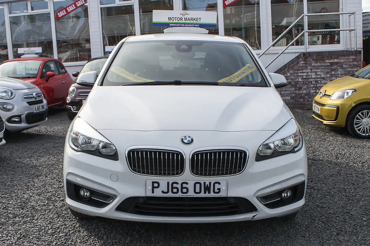 2016-bmw-2-series-15-218i-luxury-active-tourer-5d-auto-big-1